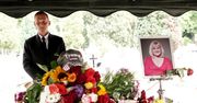 Grób Kipiel-Sztuki utonął w kwiatach. Żałobnicy spełnili jej prośbę
