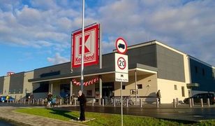 Kaufland podnosi płace. Kolejna sieć walczy o pracowników