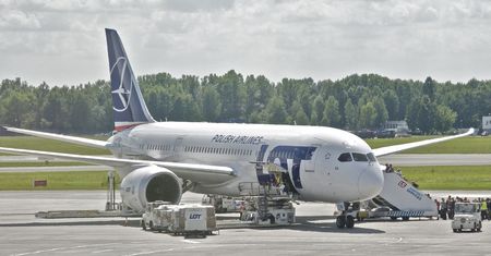 Awaryjne lądowanie w Glasgow. Dreamliner wrócił do Warszawy