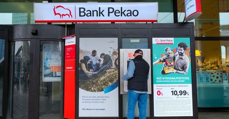 Czekali z tym prawie pół roku. Idzie zmiana warty w Pekao