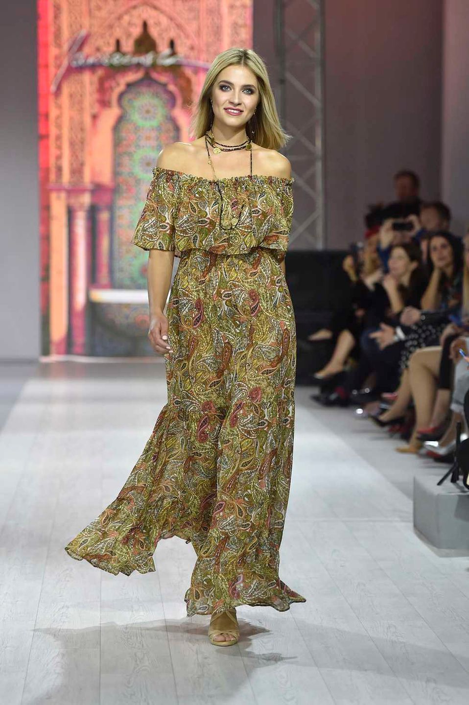 Rozalia Mancewicz – Cracow Fashion Square 2019