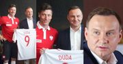 Andrzej Duda pozuje z Robertem Lewandowskim (ZDJĘCIA)