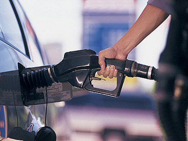 Mają dość wysokich cen paliw - protestują w całym kraju
