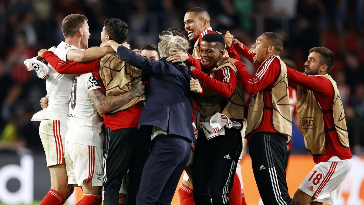 Getty Images / ANP Sport / Na zdjęciu: radość piłkarzy Benfiki Lizbona