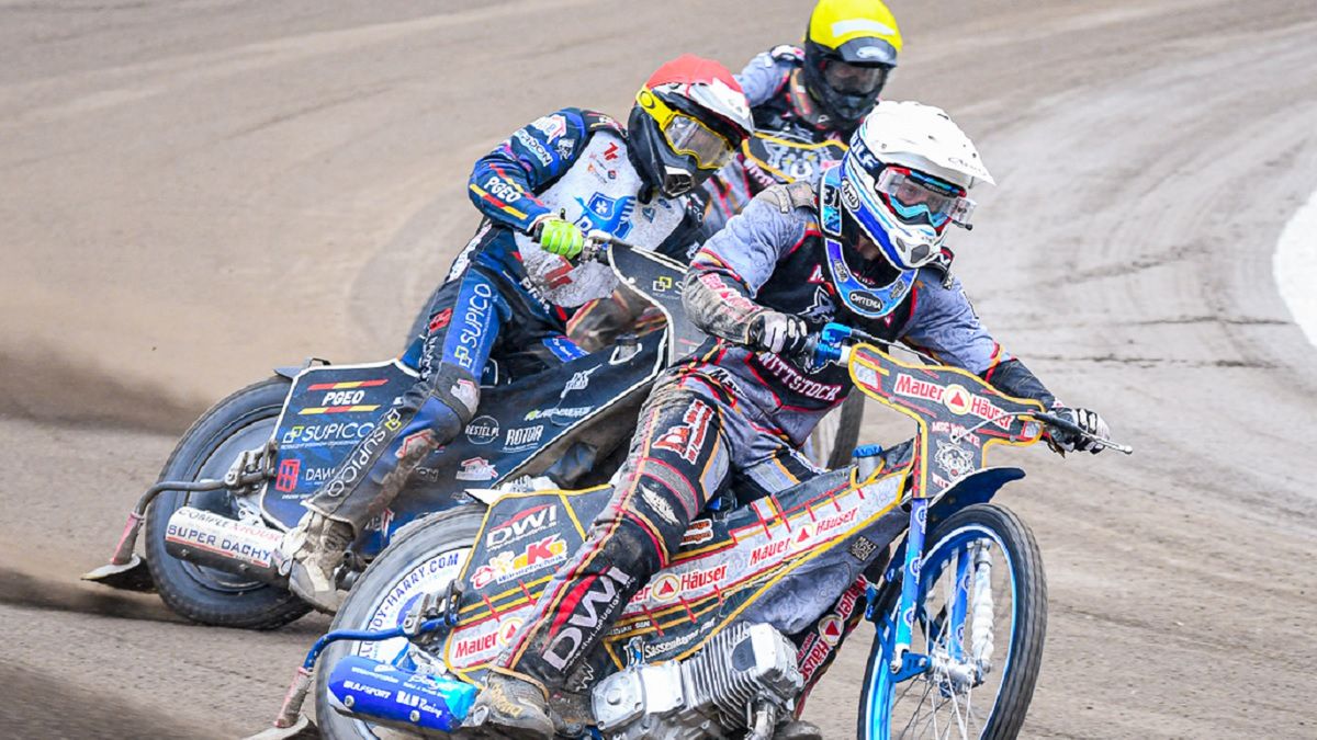 WP SportoweFakty / Jakub Malec / Na zdjęciu: Max Dilger na pierwszym planie