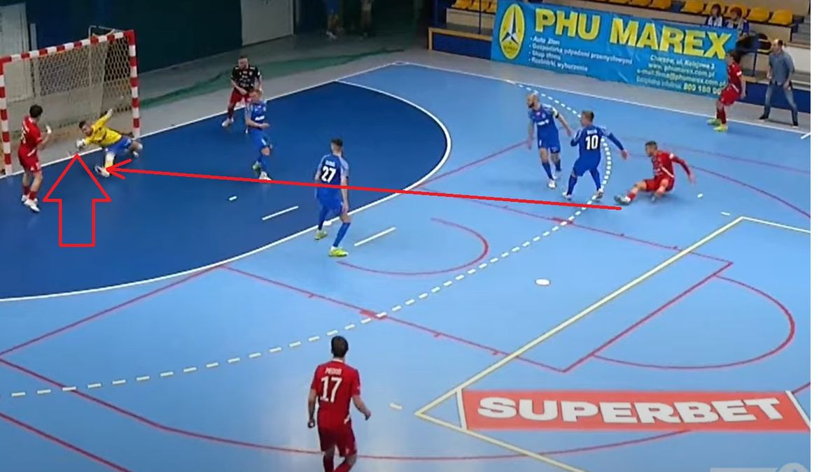 Zdjęcie okładkowe artykułu: YouTube / Futsal Ekstraklasa TV / Oskar Banasiak uratował Ruchowi wygraną