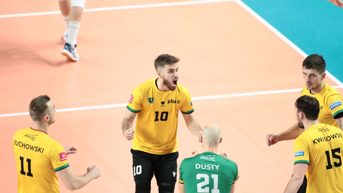 WP SportoweFakty / Tomasz Kudala  / Na zdjęciu: radość siatkarzy GKS Katowice