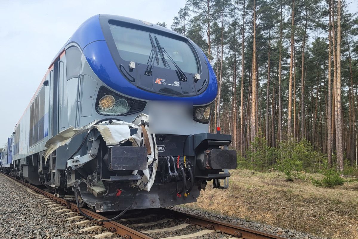 Wjechał pod pociąg, teraz stanie przed sądem. Jest akt oskarżenia