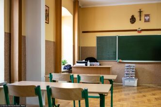 Grupa posłów PiS złożyła projekt ustawy, a w nim podwyżki dla nauczycieli