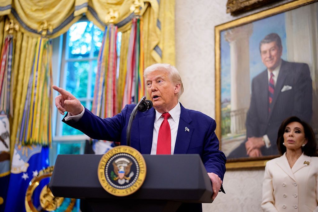 Trump verhängt Einreiseverbot für 12 Länder – Sicherheit im Fokus