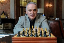 Kasparow: Putin nie zaryzykuje mobilizacji. Nie jest pewien co się stanie, jak wyda ludziom broń