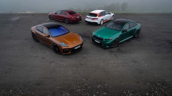 Porównanie Audi RS 6 GT, BMW M5 Touring, Mercedesa-AMG E53 i Porsche Panamery GTS: wojna pokoleń