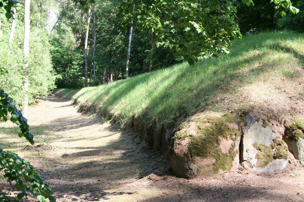 Jeden z grobowców na Kujawach