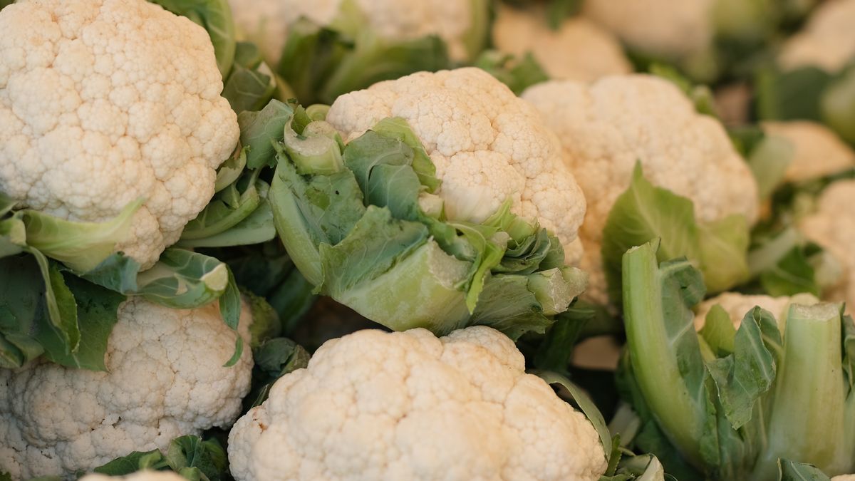 Pesto z liści kalafiora