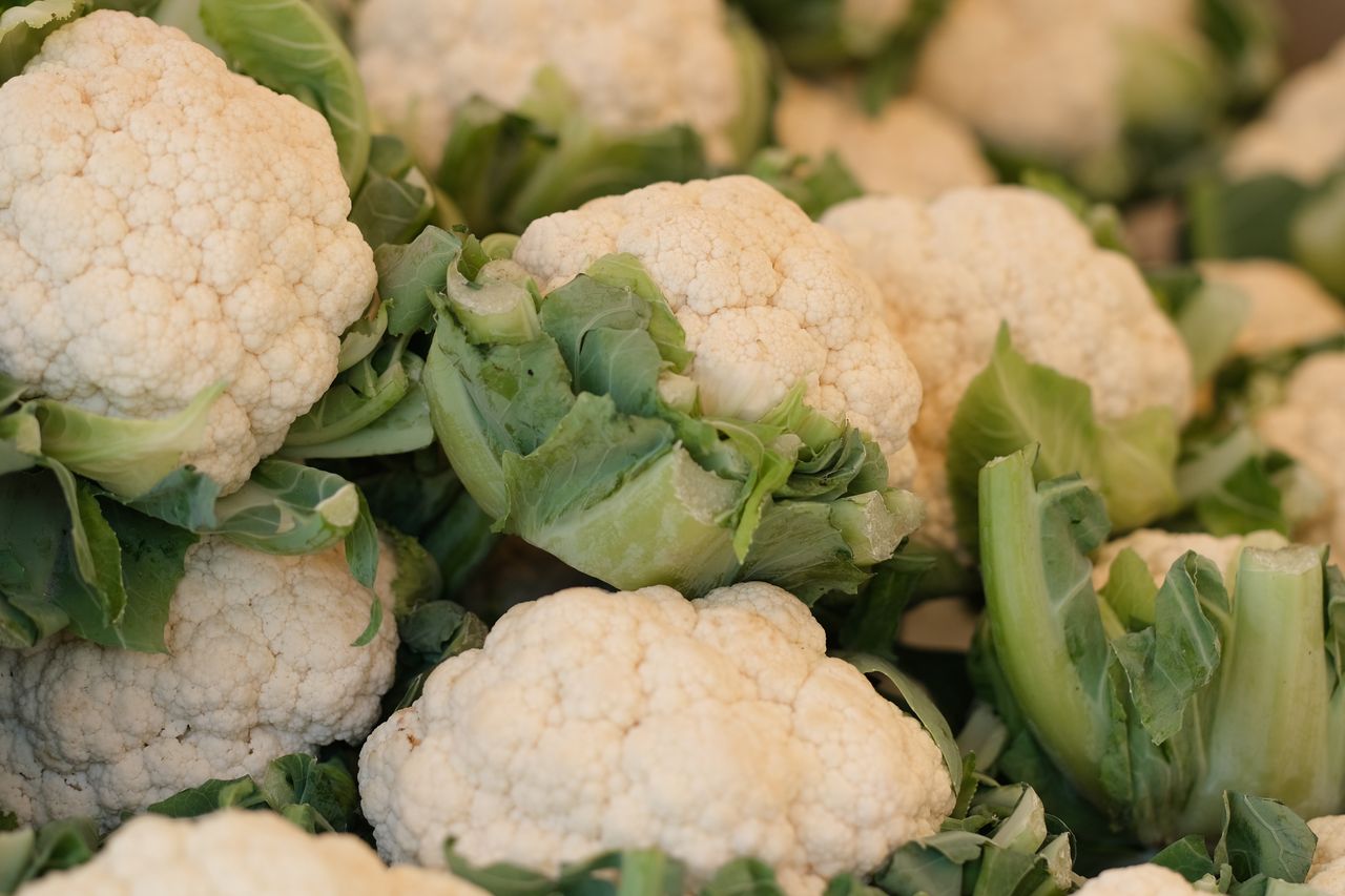 Cauliflower leaf pesto