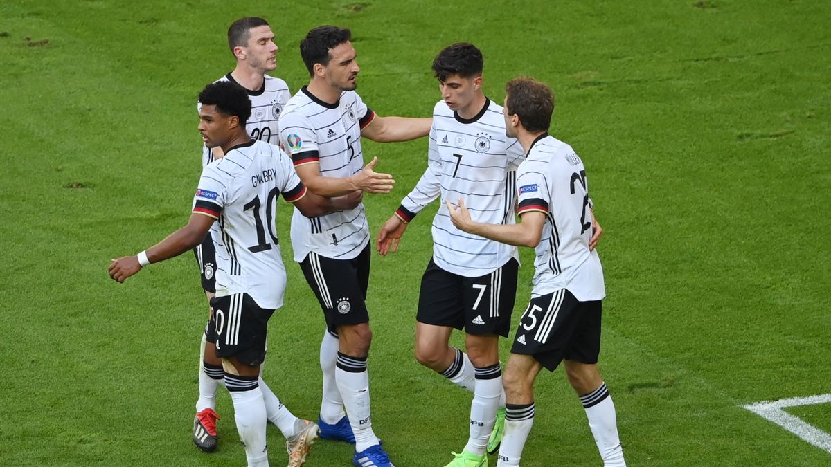 reprezentanci Niemiec cieszą się z gola Kaia Havertza (drugi z prawej)
