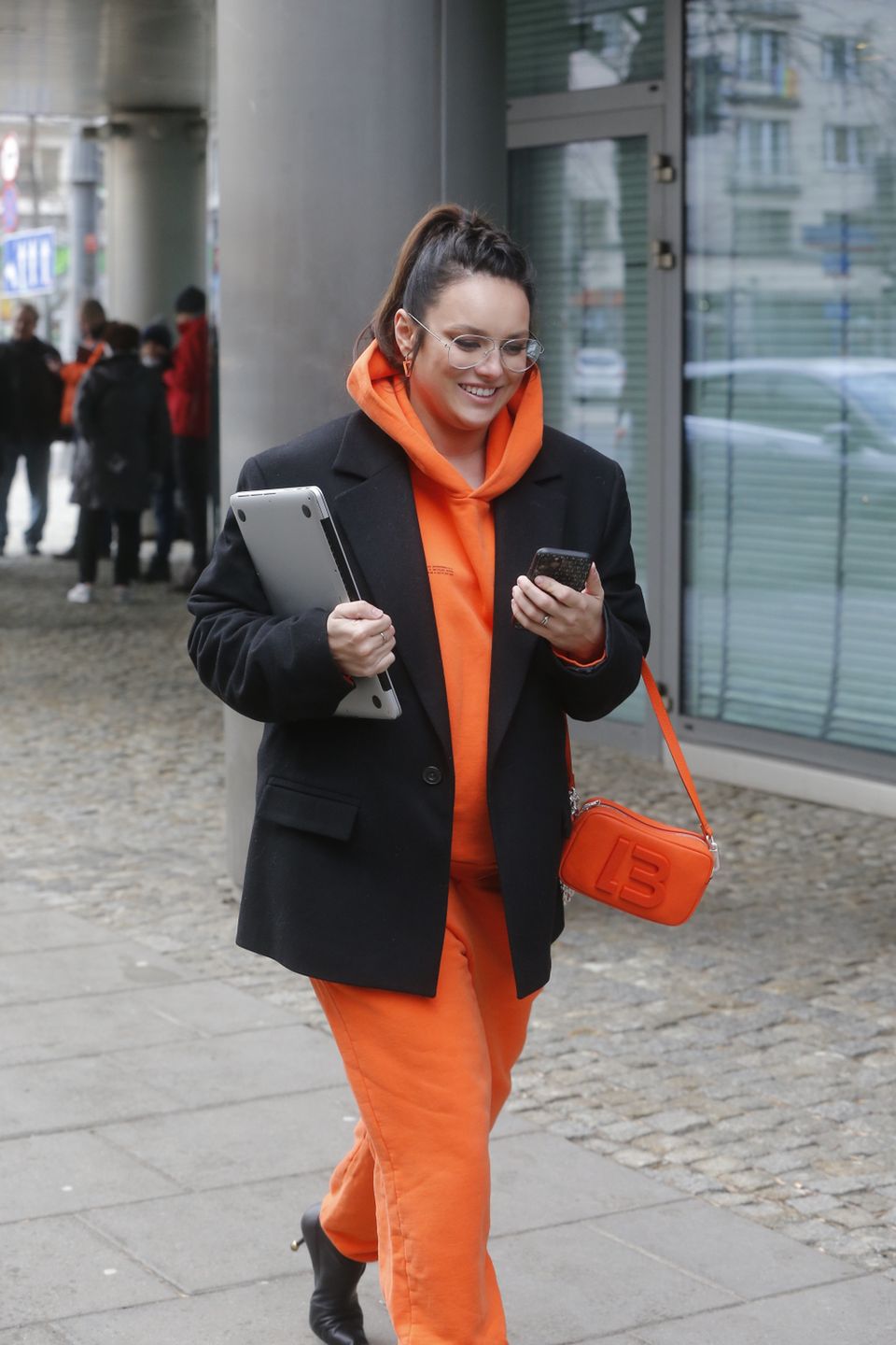 Ewa Farna przed studiem "DDTVN"