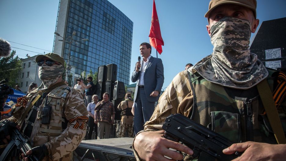 Ukraina - napi?ta sytuacja w Doniecku
May 24, 2014 - Donetsk, Ukraine: Former presidential candidate Oleg Tsarev at a rally of about 500 people who gathered in Donetsk's Lenin Square, to denounce Sunday's vote as an illegal exercise by the " junta " that took power in Kiev. Sunday's upcoming election in Ukraine has not only exposed the divide between east and west, but between old and young. (Evelyn Hockstein/Polareis)
Evelyn Hockstein