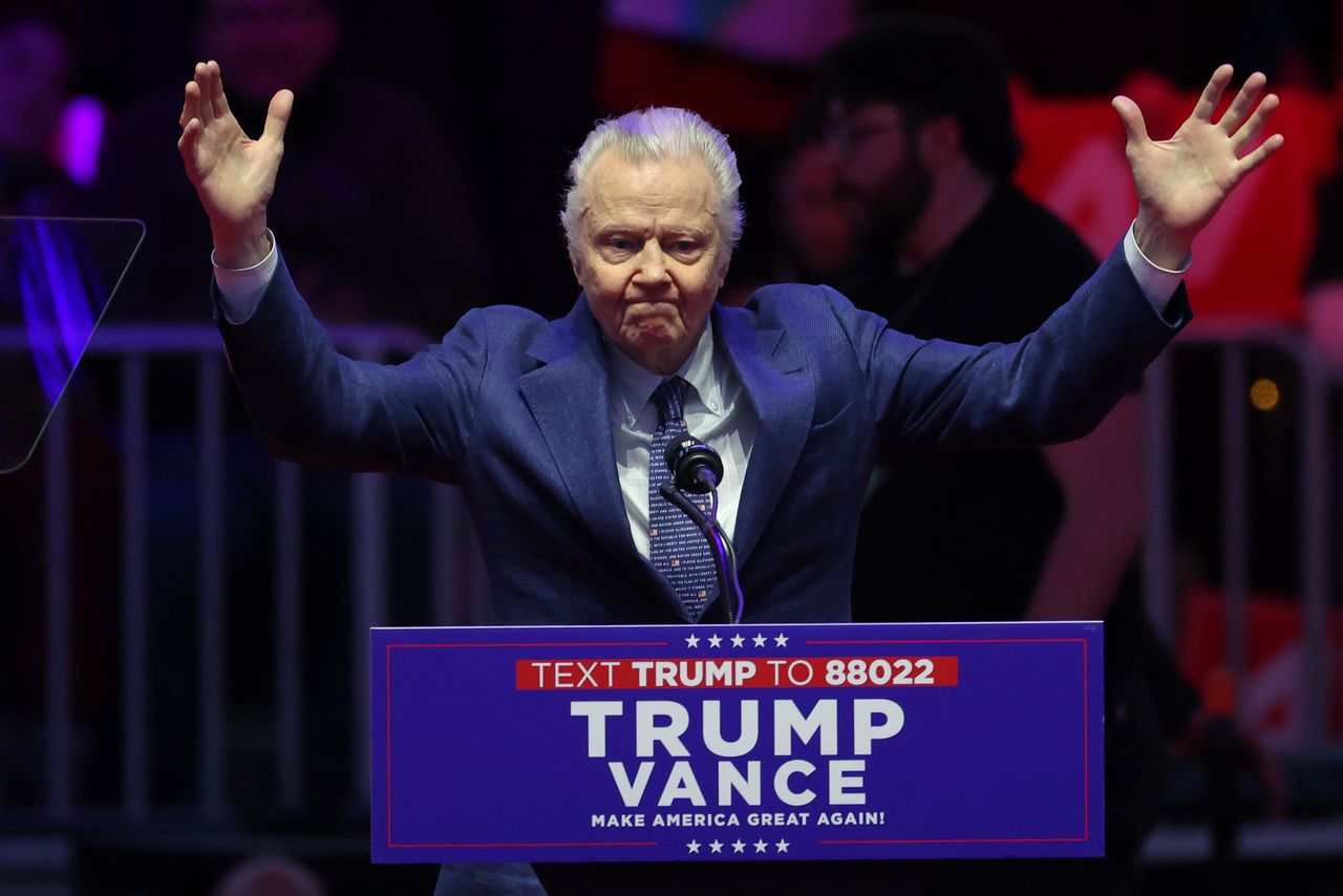 Trump nominował go "specjalnym ambasadorem". Czy teraz uratuje Hollywood?