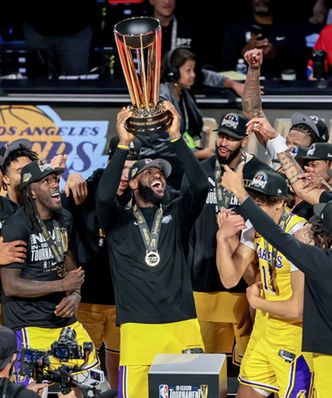 Puchar NBA dla Lakers! Nikt nie potrafił zatrzymać Davisa