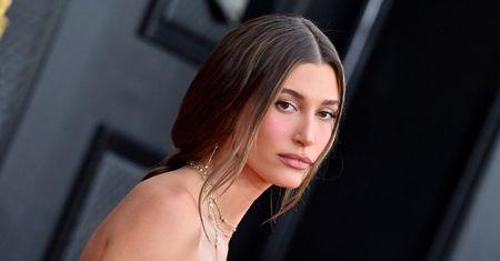 Hailey Bieber komentuje plotki o ciąży: "ZOSTAWCIE MNIE W SPOKOJU"