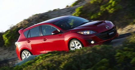 Mazda wzywa do serwisu setki tysięcy aut