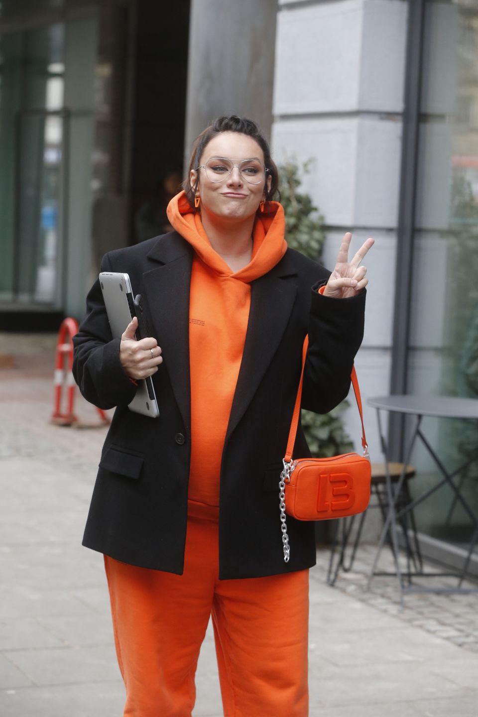 Ewa Farna przed studiem "DDTVN"