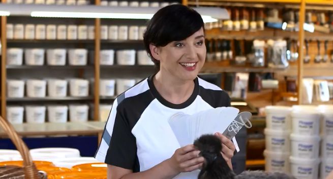 „Przyjemność malowania” w reklamach farb Flugger (wideo)