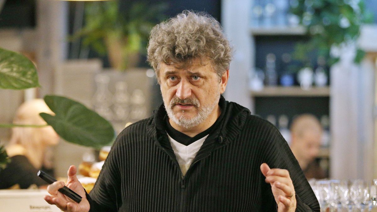 Beczki Palikota - spotkanie promocyjne w Krakowie
Fot. Damian Klamka/East News. Krakow 20.02.2020. Akcja Beczki Palikota - spotkanie promocyjne w Krakowie. n/z Janusz Palikot
Damian Klamka