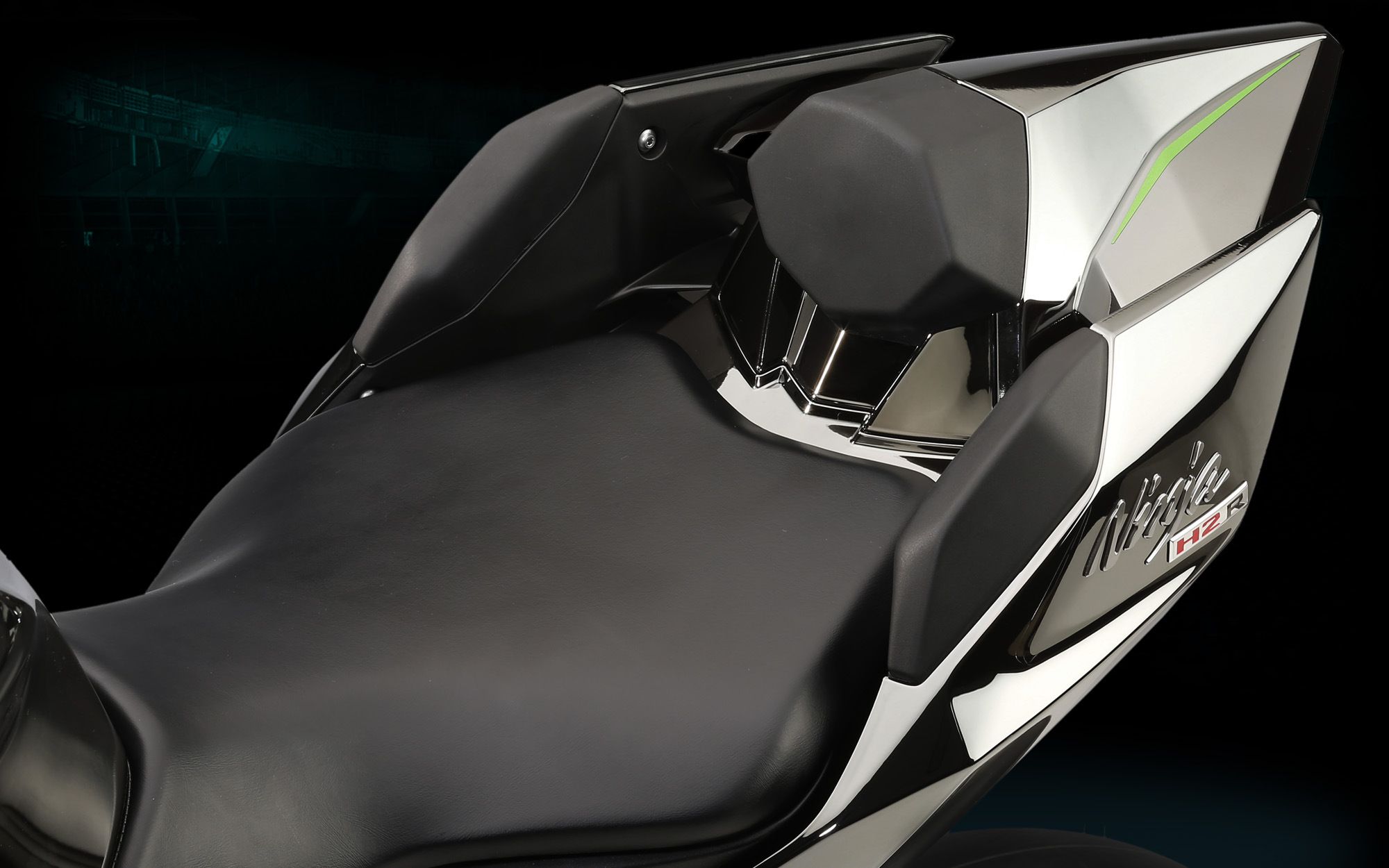 Gorąca nowość: 300-konne Kawasaki Ninja H2 12
