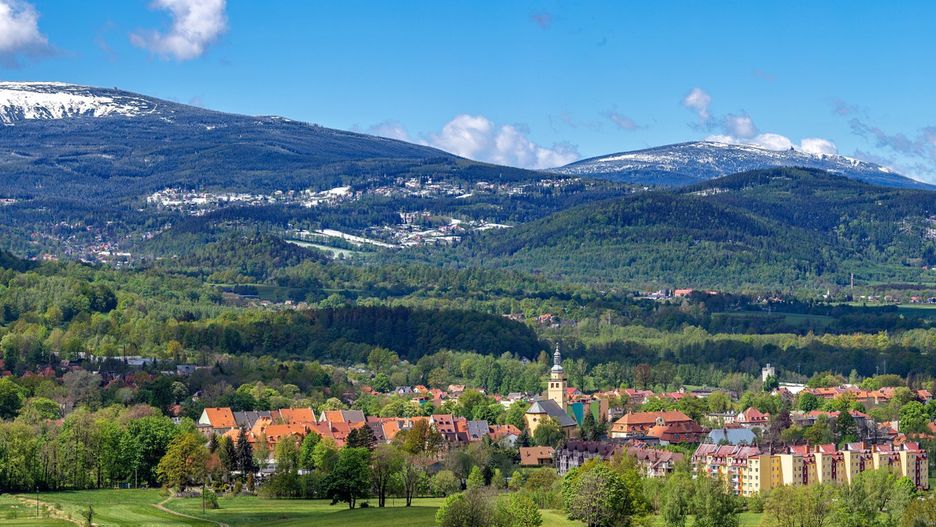 Kowary znajdują się jedynie 10 km od Karpacza
