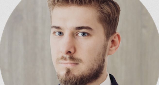 Michał Piotrowski z Advisors przechodzi do Stars