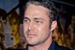 Taylor Kinney ochroni Billa Murraya