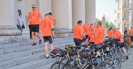 Rowerowa pielgrzymka policjantów z Lublina na Jasną Górę. W cztery dni pokonają ponad 350 km