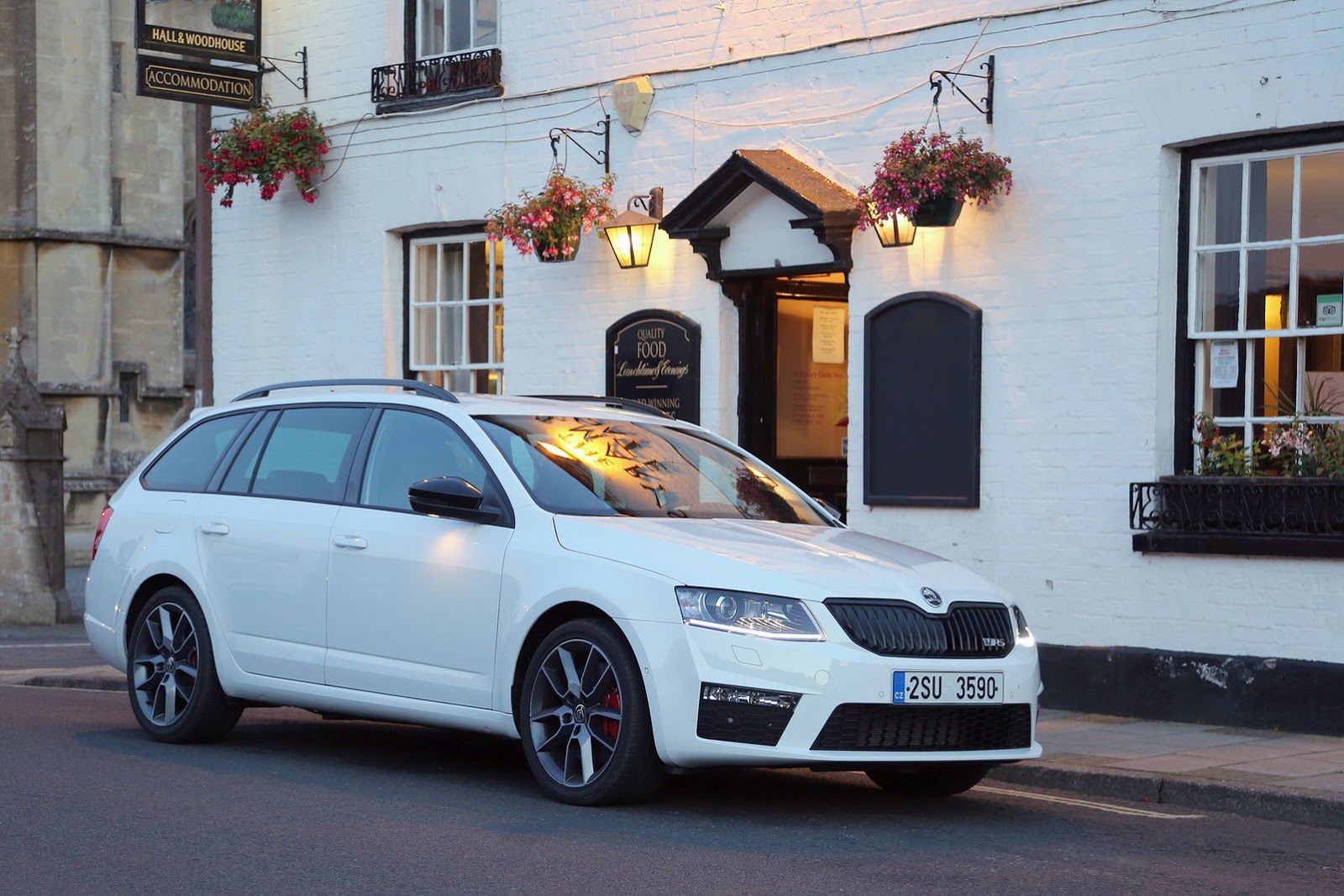 Škoda Octavia RS - najmocniejsza Octavia na zdjęciach producenta [galeria] 24