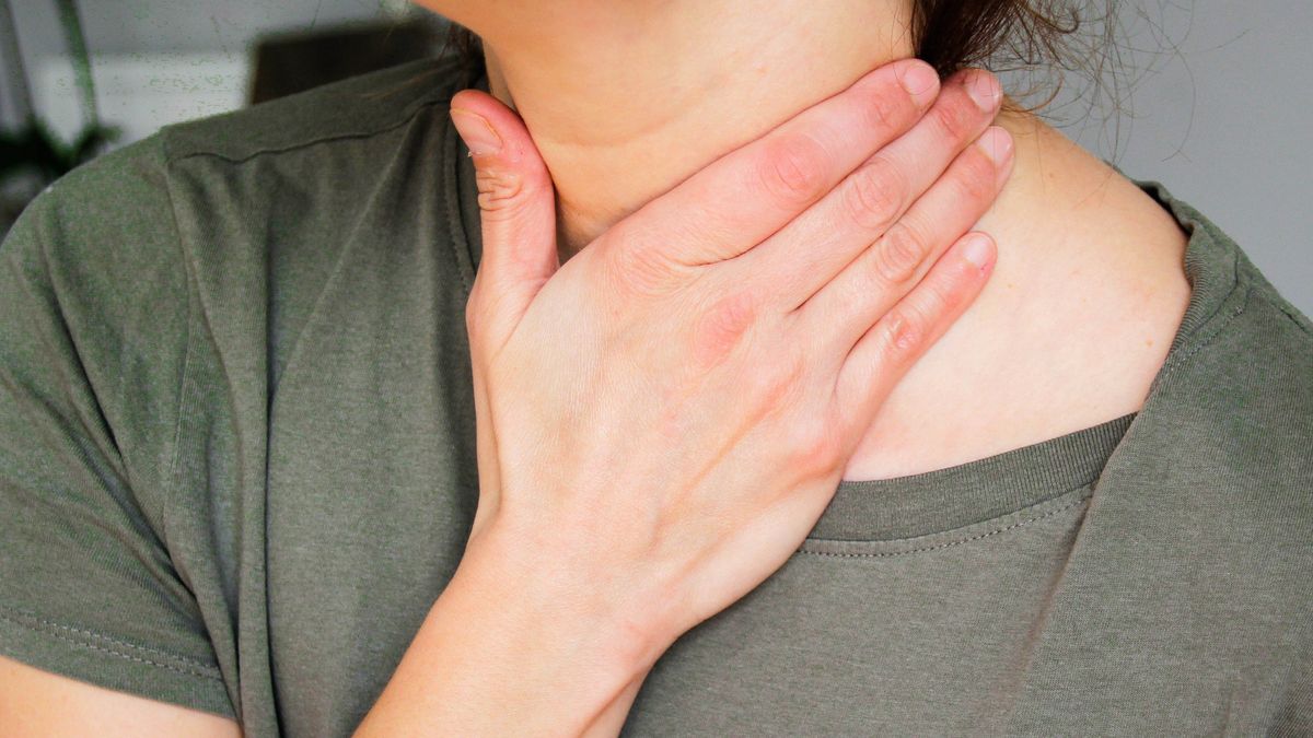 NeckTouching a neckKinga Krzeminska