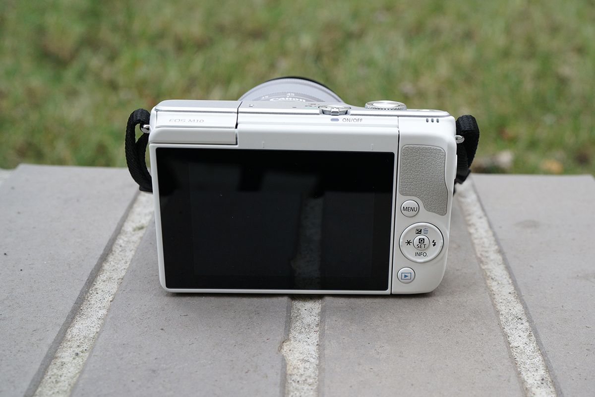Canon EOS M10 - test poręcznej kostki dla początkujących fotografów 6