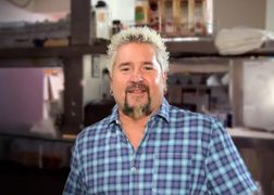 Food Network HD Kulinarne podróże z Guyem Fierim