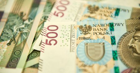 Waloryzacja 500 plus co roku. Opozycja apeluje o zmiany