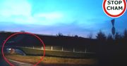 Pijany kierowca przeleciał przez rondo. W sieci pojawiło się nagranie