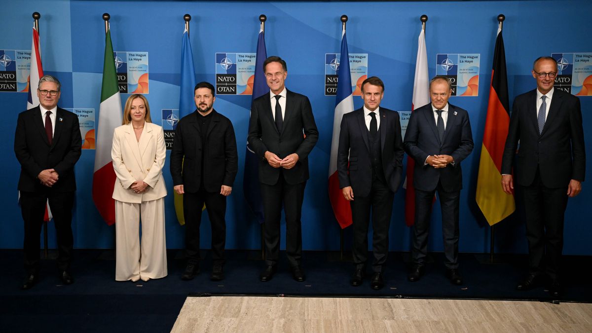 Keir Starmer, Giorgia Meloni, Mark Rutte, Emmanuel Macron, Donald Tusk Friedrich Merz