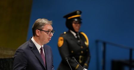 Pokazał dokumenty o "sarajewskim safari". Pada nazwisko prezydenta Serbii