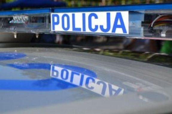 Stał przy bankomacie i nerwowo się zachowywał. Oszust z metody na BLIKa wpadł dzięki emerytowanemu policjantowi
