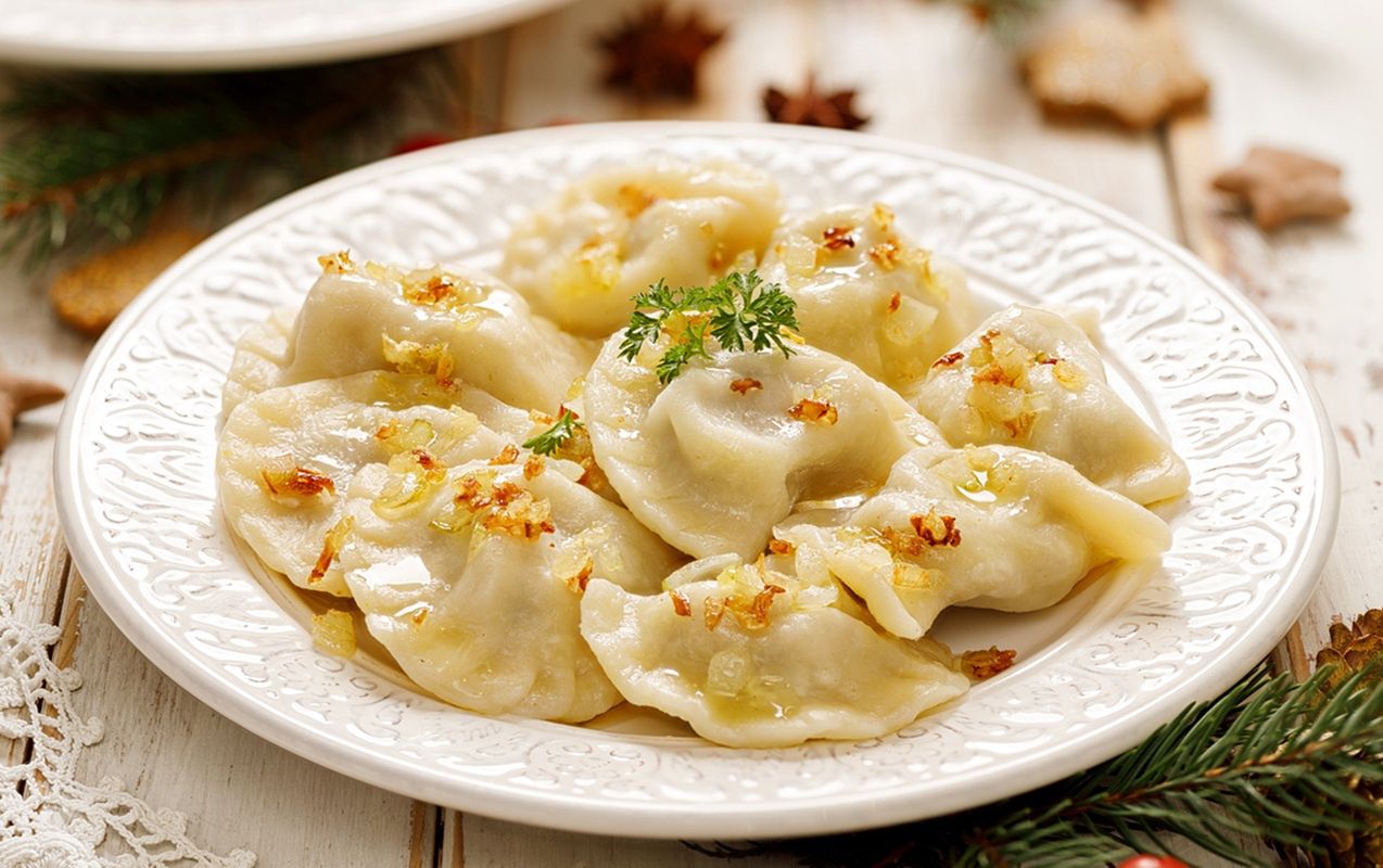 Zostały ci pierogi i uszka ze świąt? Pod żadnym pozorem nie zamrażaj ich ponownie