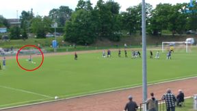 Kapitalny gol z rzutu wolnego w A-klasie! "Ale bramka! Co to było?!" (wideo)