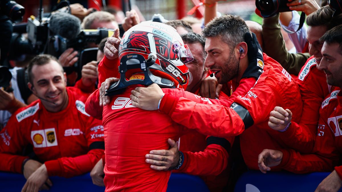 Zdjęcie okładkowe artykułu: Materiały prasowe / Pirelli Media / Na zdjęciu: Charles Leclerc po wygranej w Belgii