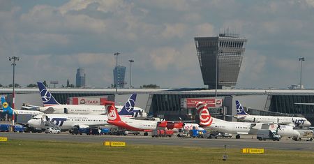 Lotnisko Chopina planuje obsłużyć 23 mln pasażerów. To początek rozwoju