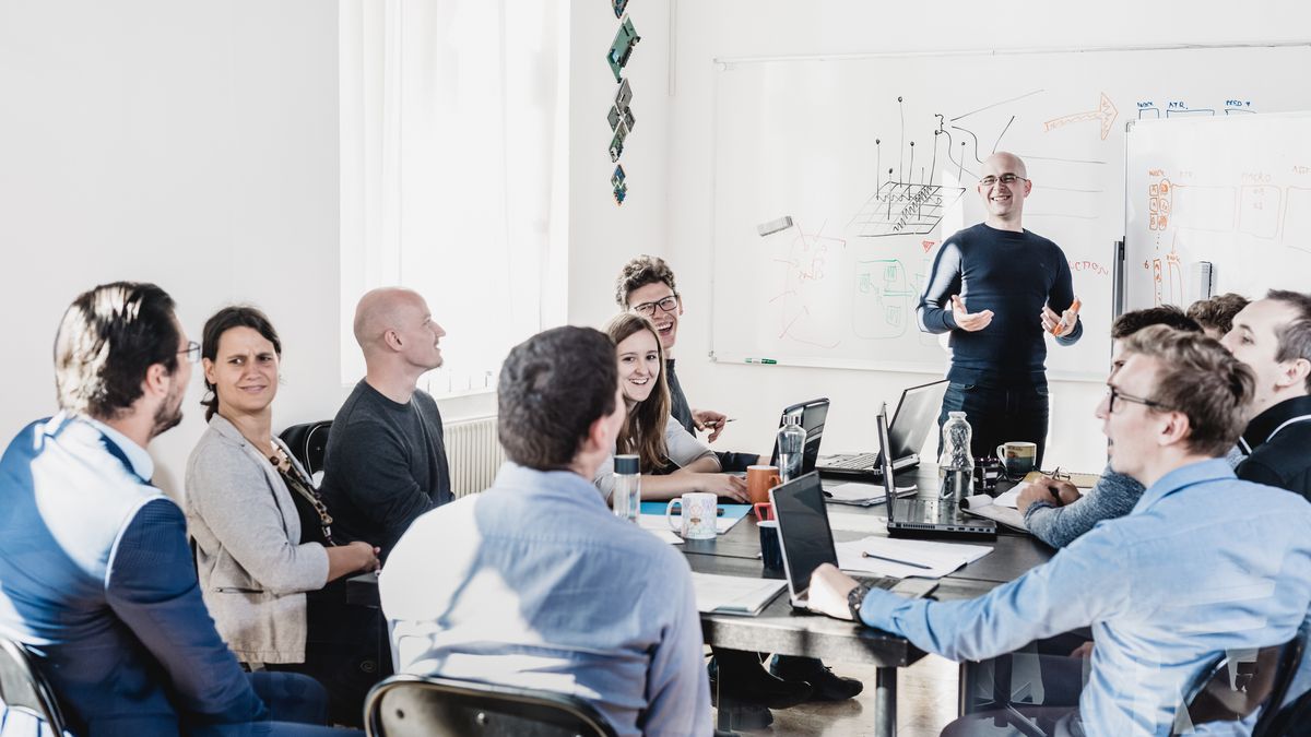 Jak prowadzić relację z klientem w biznesie IT? 