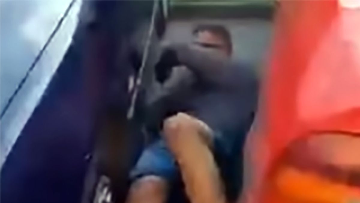 Złodziej próbował ukraść katalizator z zaparkowanego samochodu