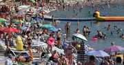 Tłumy na plażach Odessy. Zdjęcia mówią więcej niż słowa